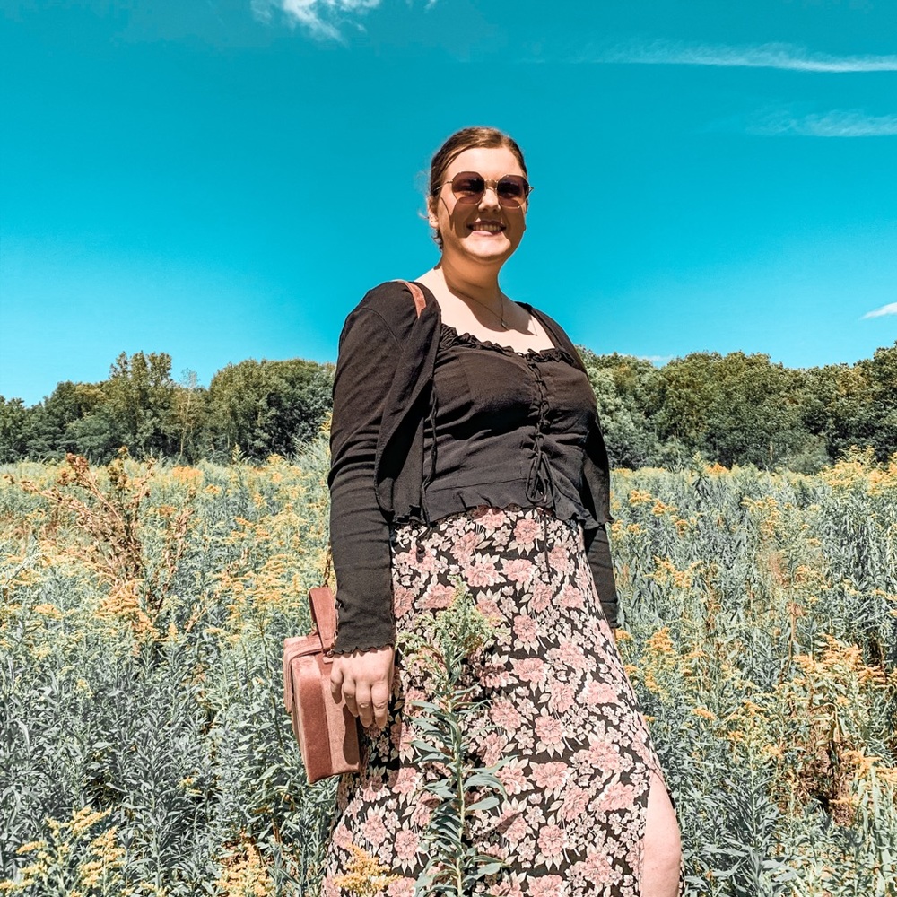Meet your Posher, Miriam